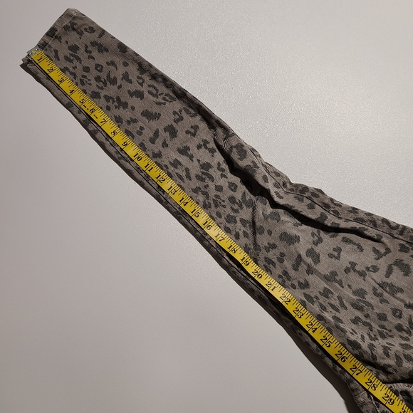 Current Elliott Stiletto Womens Size 27 Leopard Pants Grey Ankle Cropped - Picture 8 of 9